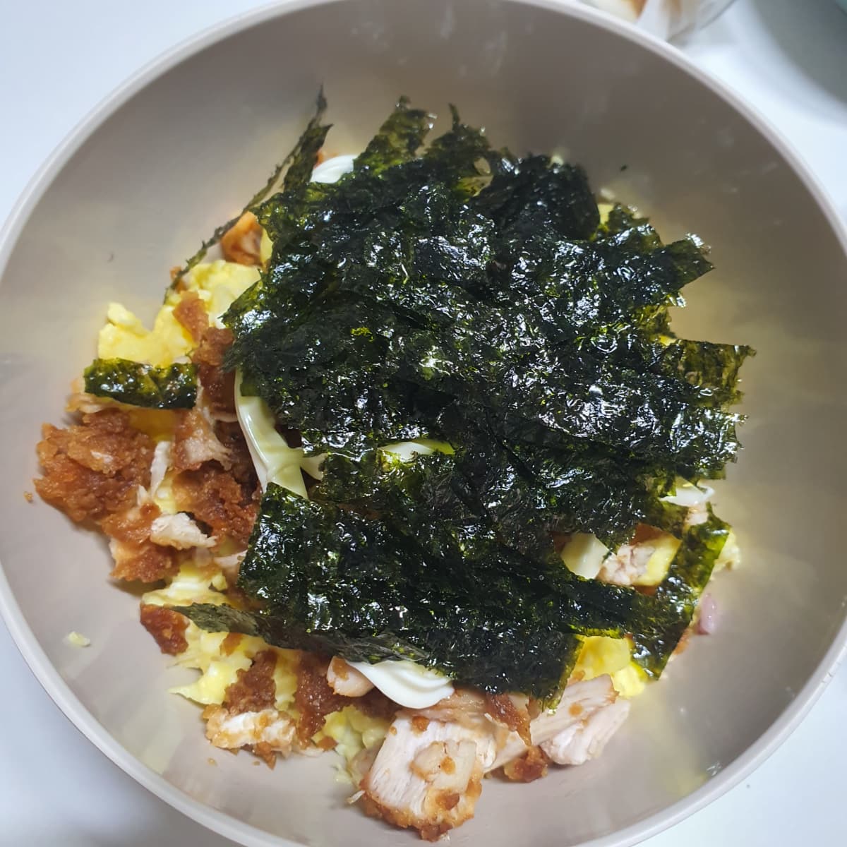 남은 치킨 활용 요리! 치킨마요덮밥 대표 사진 1