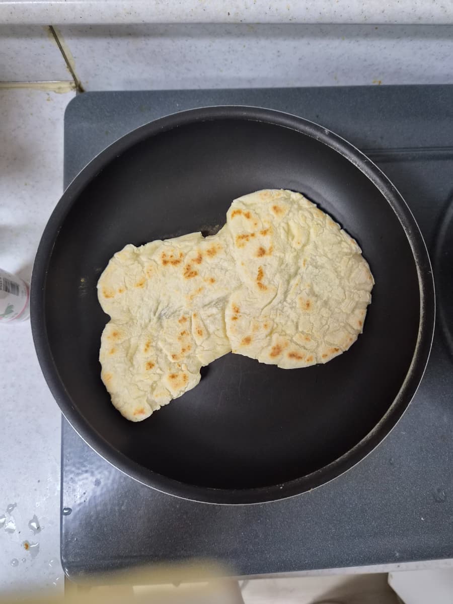 과발효된 빵 반죽 살려 먹기(플랫 브래드로 만들기) 대표 사진 2